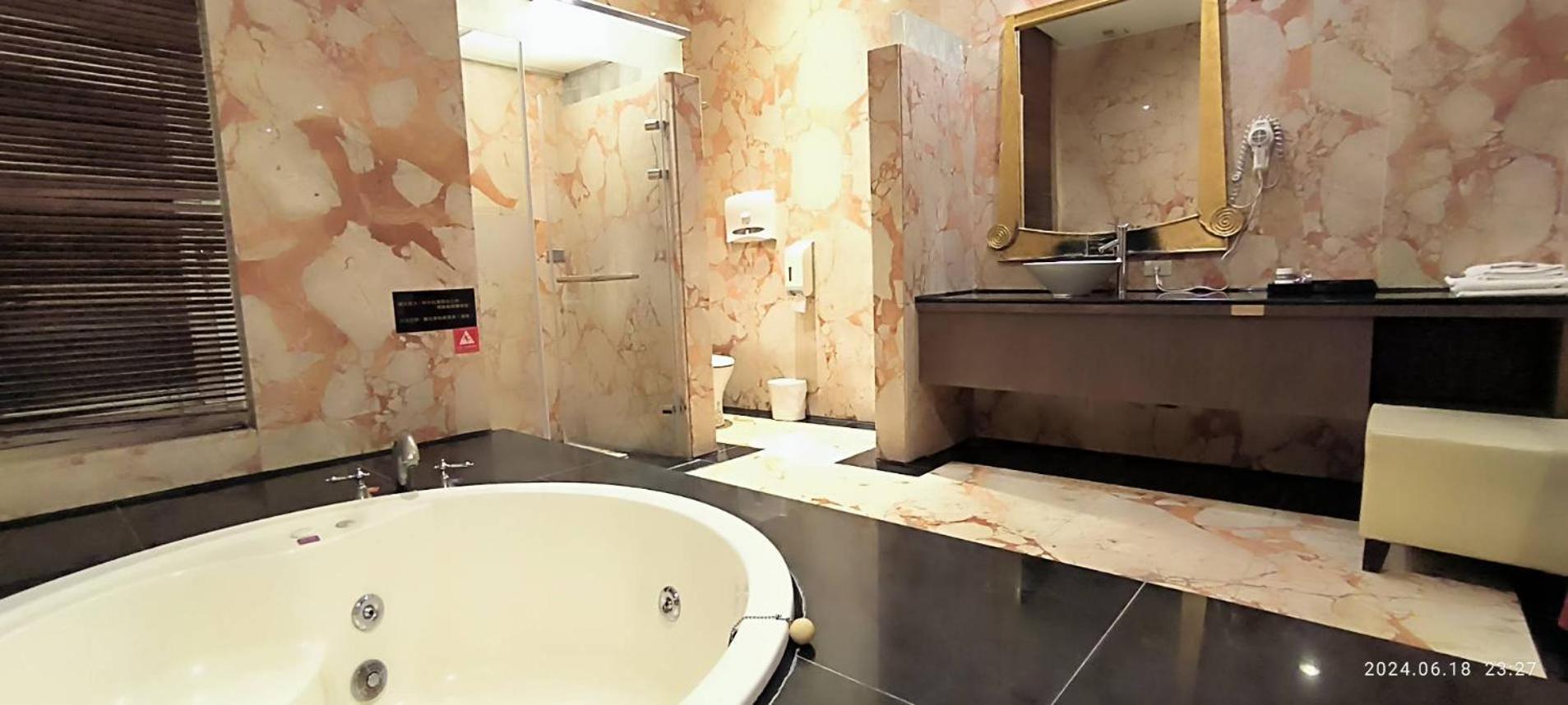 Shantis Motel Chiayi City Dış mekan fotoğraf